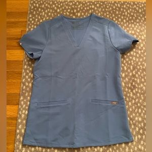 Figs ceil blue casma top